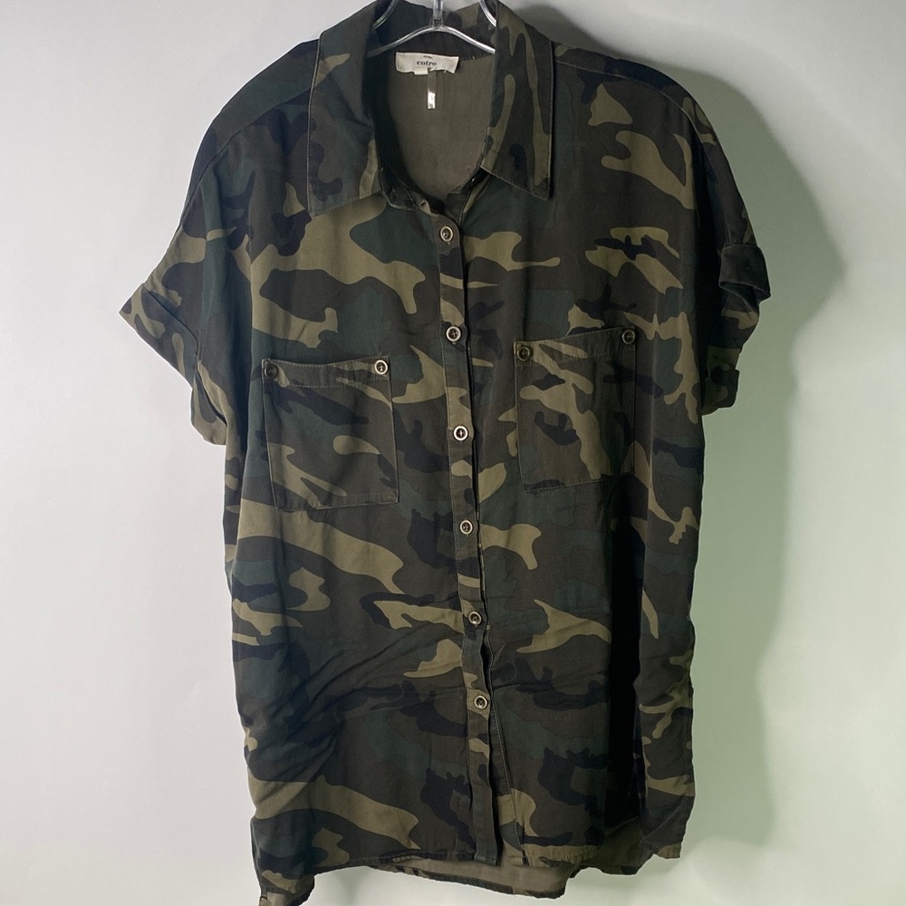 Entro Green Camouflage Button Down Shirt Womens Size Small - 1215
